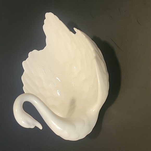 Vintage Goebel Porcelain Swan Trinket Holder circa. 1967 - Picture 1 of 5
